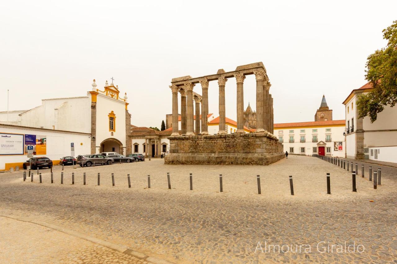 شقة Almoura Giraldo Centro Historico ايفورا المظهر الخارجي الصورة